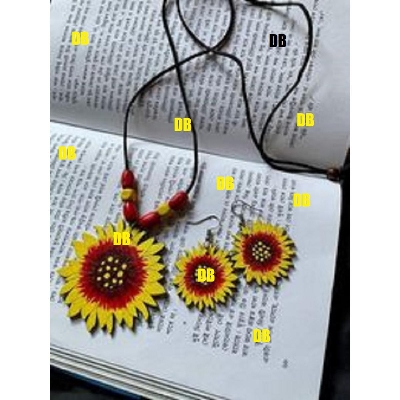 Picture of Hand painting Wooden exclusive Jewellery set