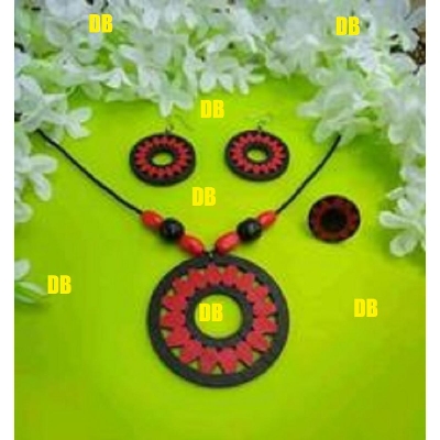 Picture of Hand painting Wooden exclusive Jewellery set