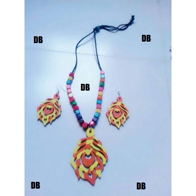 Picture of Hand painting Wooden exclusive Jewellery set