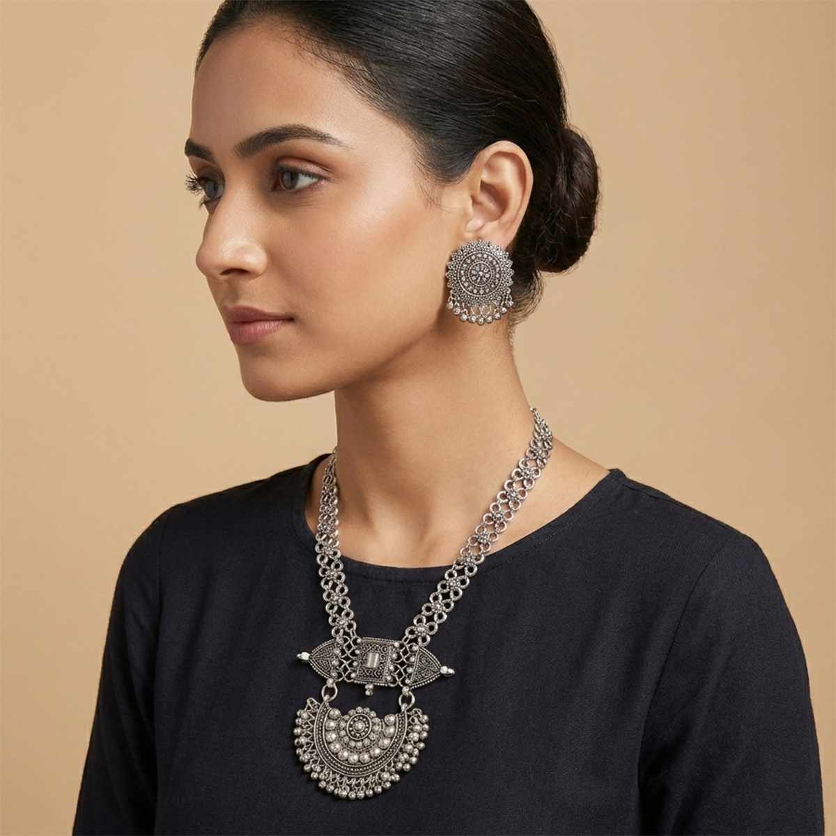 Picture of Beautiful  Antic jwellery sets  for women