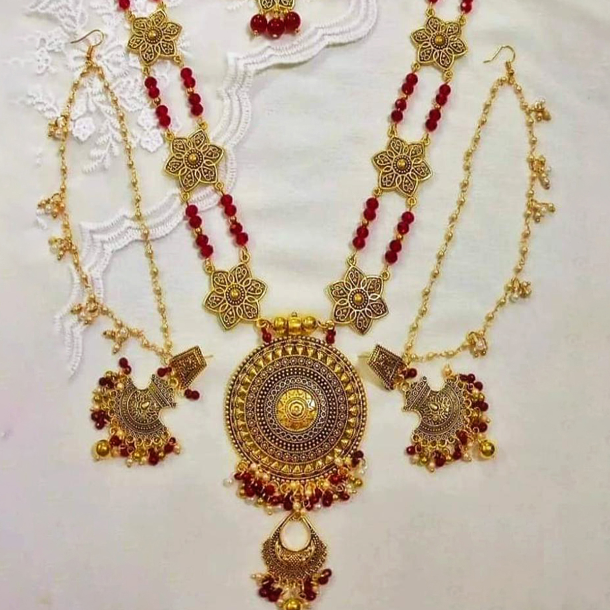 Picture of Beautiful  Antic jwellery sets  for women
