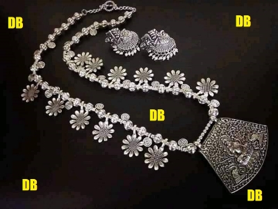 Picture of Beautiful  Antic jwellery sets  for women