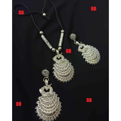 Picture of Beautiful  Antic jwellery sets  for women