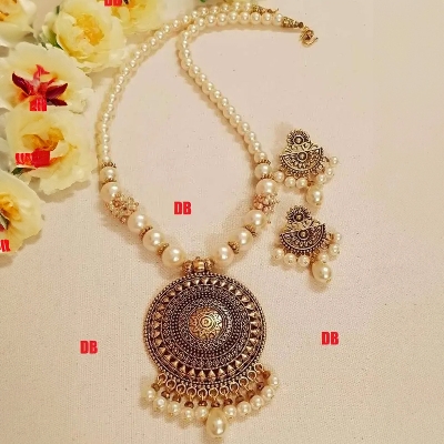 Picture of Beautiful  Antic jwellery sets  for women