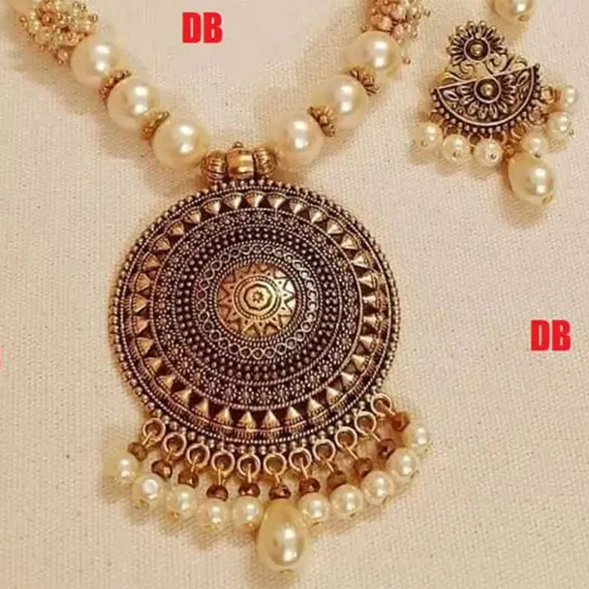 Picture of Beautiful  Antic jwellery sets  for women