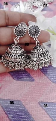 Picture of Antiques jewellery earrings