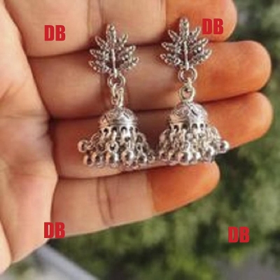 Picture of Antiques jewellery earrings
