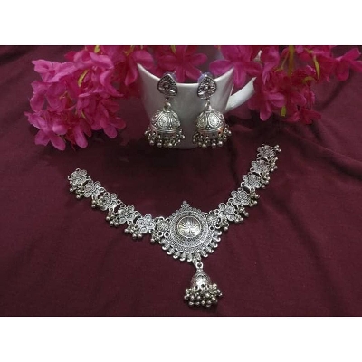Picture of Beautiful  Antic jwellery sets  for women - Silver