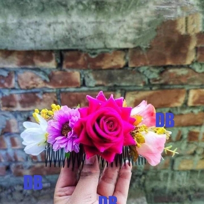 Picture of Artificial kathgolap flower hair clip for girls and women - 1 PCs. - Multicolor