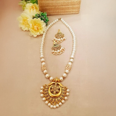 Picture of Beautiful Antique Jewelry Set for Women - Multicolor