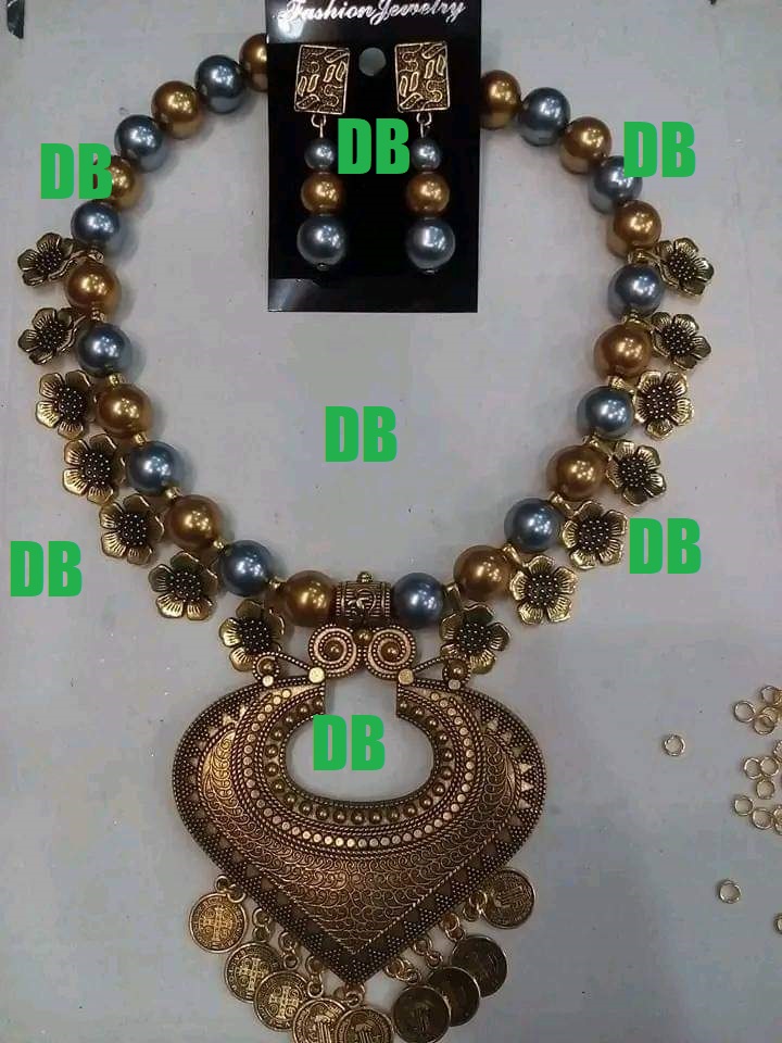 Picture of Beautiful  Antic jwellery sets  for women - Multicolor