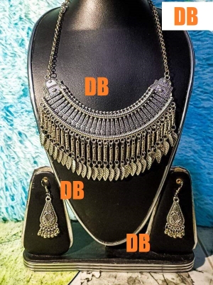 Picture of Antics jewlary set For Women - Multicolor