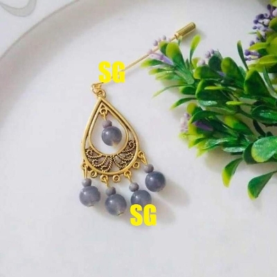 Picture of New Design Queen brooch Hijab Safety Pin for Girls and Women - Multicolor