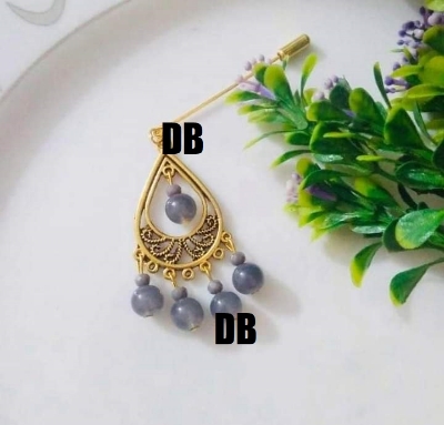 Picture of New Design Queen brooch Hijab Safety Pin for Girls and Women - Multicolor