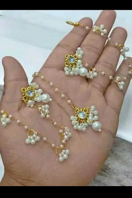 Picture of Gorgeous party wear antique Golden necklace and earring set for girls and woman. - Gold