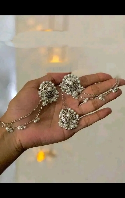 Picture of Gorgeous party wear antique silver necklace and earring set for girls and woman. - Gold