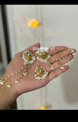 Picture of Gorgeous party wear antique silver necklace and earring set for girls and woman. - Gold