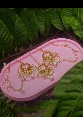 Picture of Gorgeous party wear antique golden necklace and earring set for girls and woman. - Gold