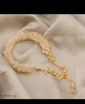 Picture of Gorgeous party wear antique golden necklace and earring set for girls and woman. - Gold