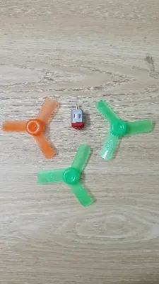 Picture of Micro Dc motor with Fan for Toy and DIY projects -1 pair(Multicolor)