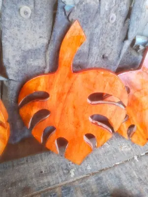 Picture of 1 pcs Wooden Leaf Wall Dacoration Chopping / Cutting Board ( With Color ) - Multicolor