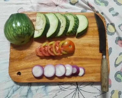 Picture of Simple Style Wooden Chopping Board (10 inch by 14 inch ) - Multicolor