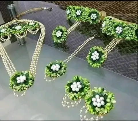 Picture of Holud,Bridal,Wedding Jewlery Set Women For Gaye Holud Rose Flower With Artificial Ornaments - Watch For Women with handcraft - Multicolor,S