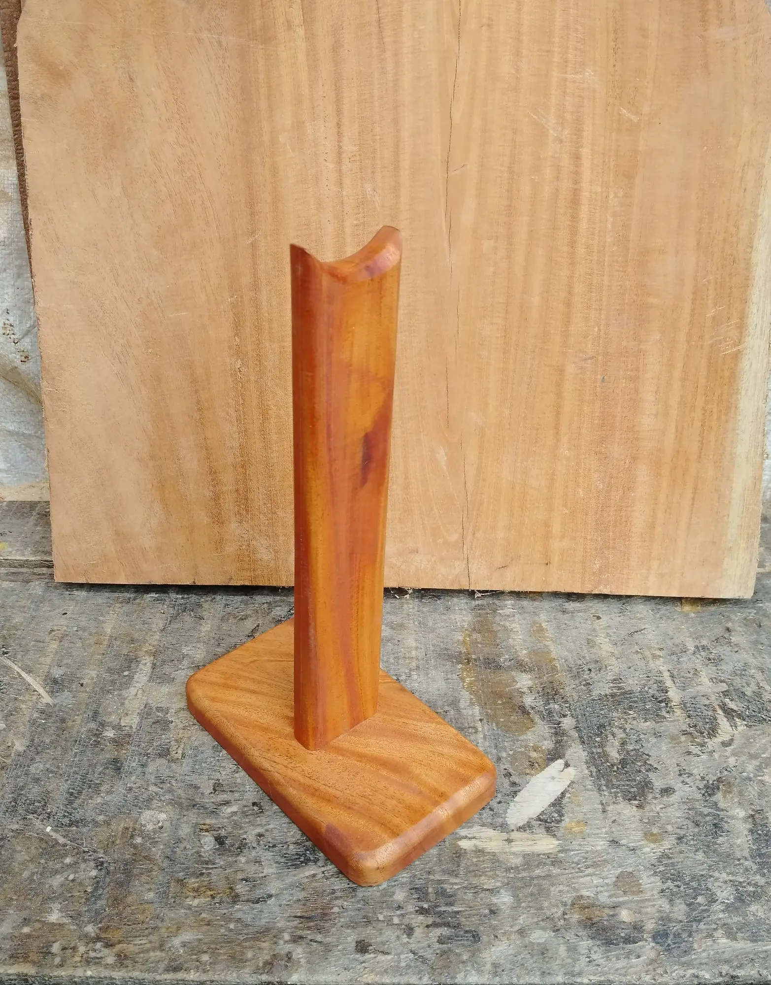 Picture of daily uses wooden headphone / earphone stand - Multicolor