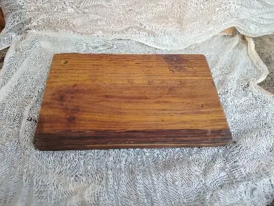 Picture of sissoo wooden cutting /chopping board (8 inch by 12 inch) - Multicolor