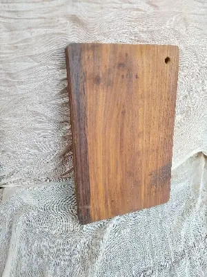 Picture of sissoo wooden cutting /chopping board (8 inch by 12 inch) - Multicolor