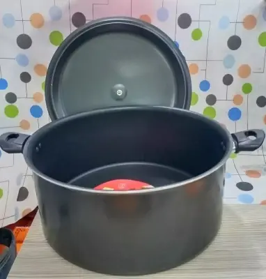 Picture of Kiam 40cm Marble Coated Party Casserole With Lid(Multicolor)