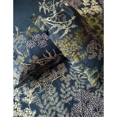 Picture of 100% Premium Cotton Bedsheet.  Set Includes 1 Bedsheet and 2 Pillow Covers