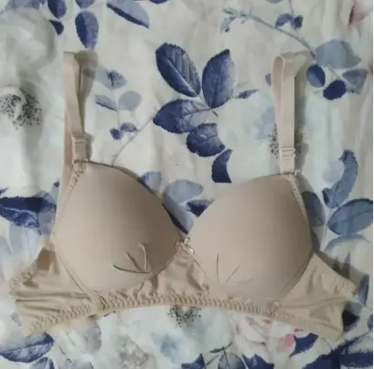 Picture of 4 peace premium quality non wired soft super deluxe comfortable  foam bra - Multicolor