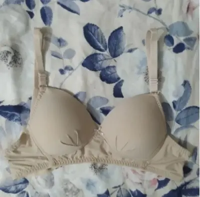 Picture of 4 peace premium quality non wired soft super deluxe comfortable  foam bra - Multicolor