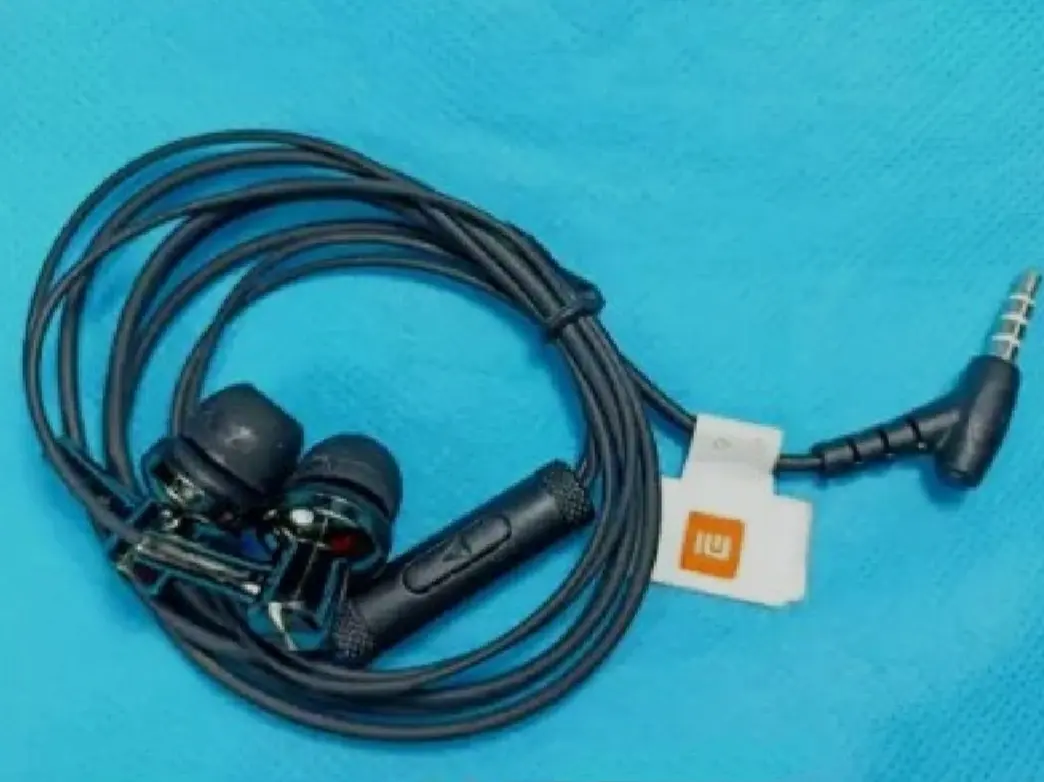 Picture of Piston In-Ear Earphone For MI and all types of smartphones