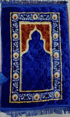 Picture of Extra Soft Velvet Prayer Mat Jaynamaz

Chinese & Turkish Premium Foam Padded Mixed Color and Design Rugs - 1 Pc