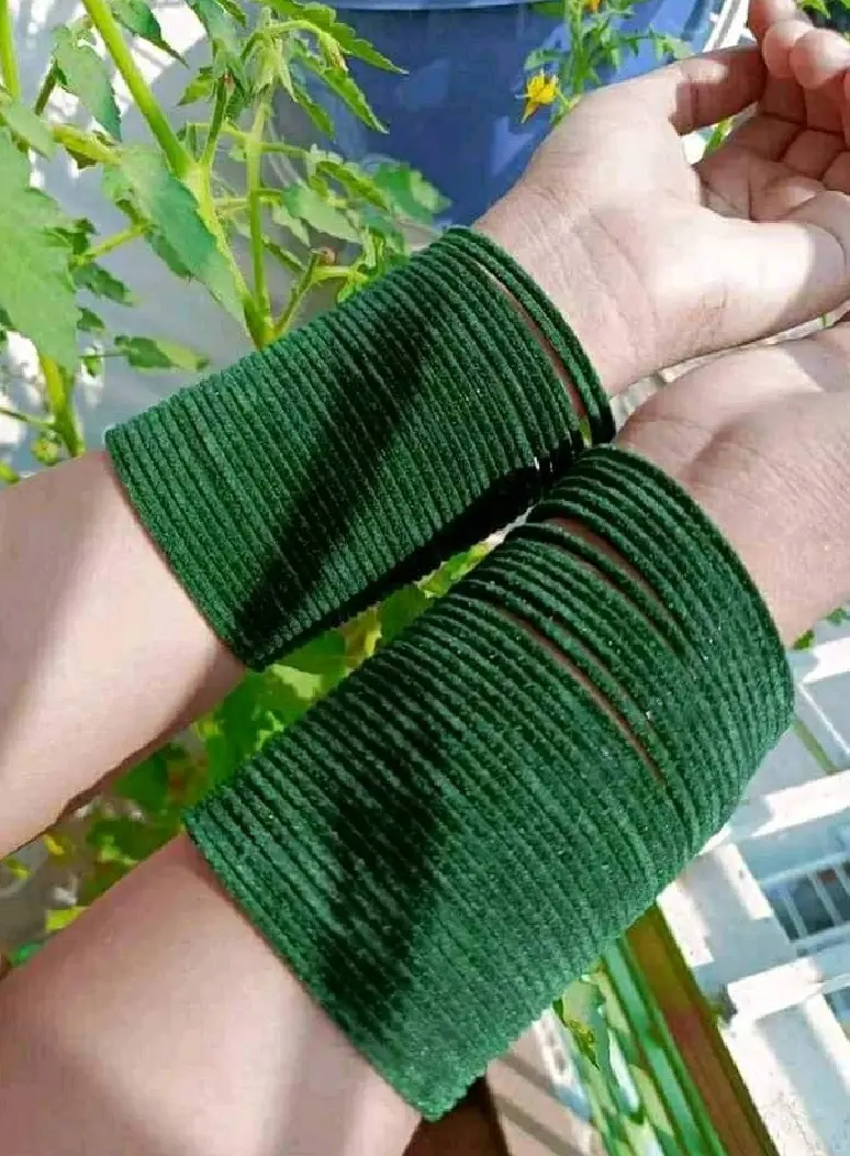 Picture of Metal velvet bangles for women 36 pcs