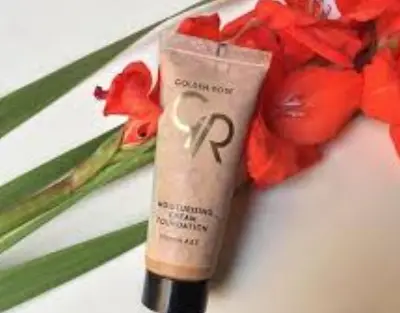 Picture of GOLDEN ROSE Moisturizing Cream Foundation 10 with vitamin A and E - 35