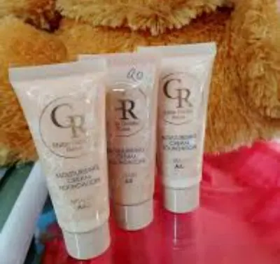 Picture of GOLDEN ROSE Moisturizing Cream Foundation 10 with vitamin A and E - 35