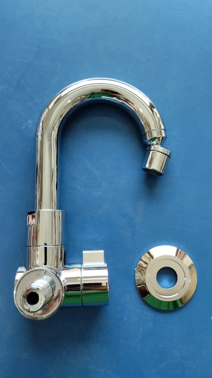 Picture of Roset moving sink tap (Silver)