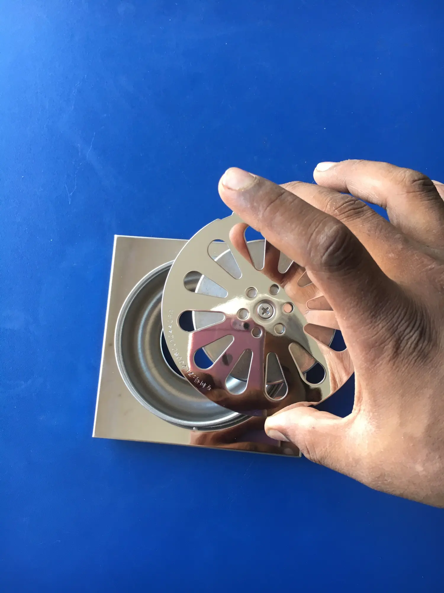 Picture of 5'' stainless steel ar box Jali (Silver)