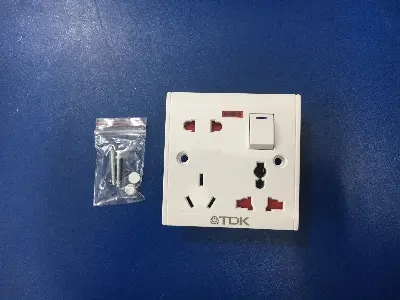 Picture of 6  pin multi socket with board TDK (White)