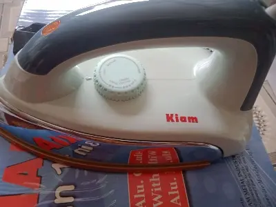 Picture of kiam Dry Iron (Gold)