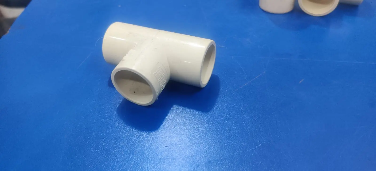 Picture of CPVC 3/4 INCH PLAIN TEE ERA 6 PCS (Off White)