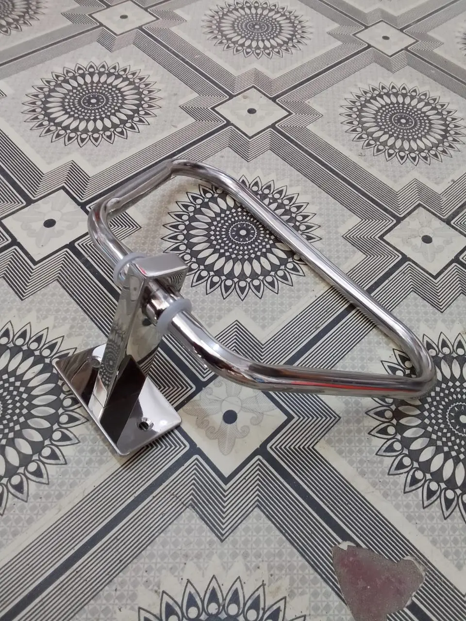 Picture of Square wall mounted towel ring (Silver)