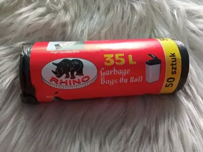 Picture of High Quality - Roll 50 pc 35 liter garbage bag - Easy to Use And Maintain - Refine and Excellent - Reliable and Durable (Black)