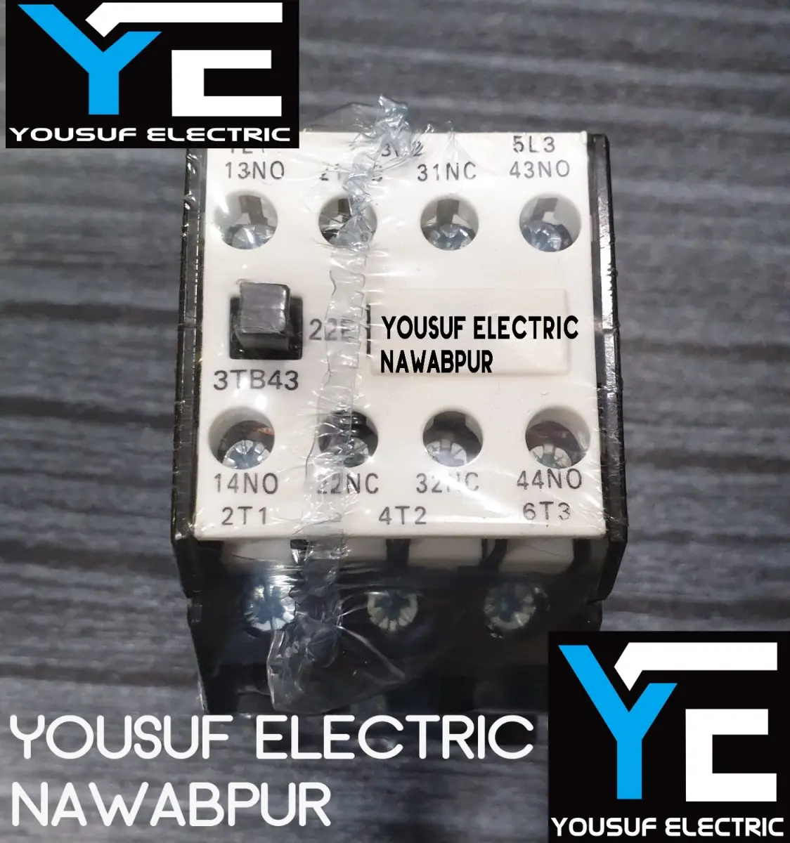 Picture of Magnetic contactor switch AC 220V 7.5kw 2no2nc ITH 50A change over switch - White