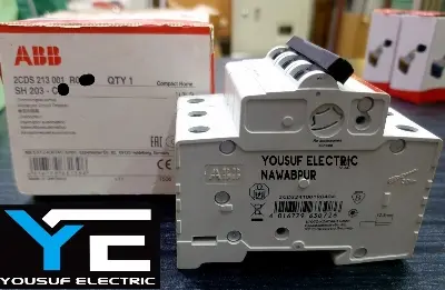 Picture of Abb Mcb 63 Ampere Tp High Grade China Miniature Circuit Breaker three Pole three Phase - Power Bank Circuit - White