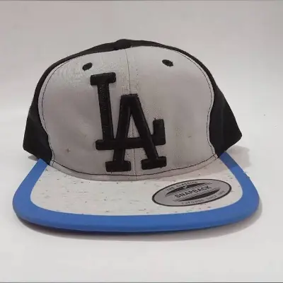 Picture of New Flat Brim Snapback Baseball DJ Cap Deep Black - of white,Int: One size