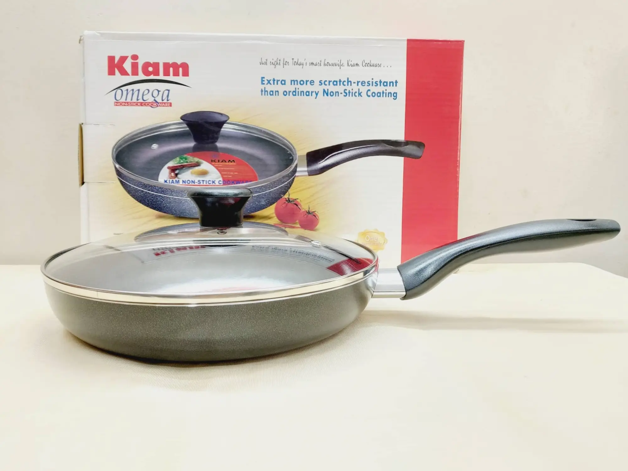 Picture of 26 cm Kiam Aluminum Non-Stick Deep Frying Pan Lid & Long Handle. Non Stick - Multicolor